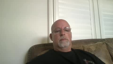 Snapshot of hdeuce22 chatting on 10.01.25 Hdeuce22 online show from 10.01.25