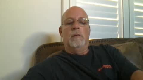 Snapshot of hdeuce22 chatting on 10.11.25 Hdeuce22 online show from 10.11.25