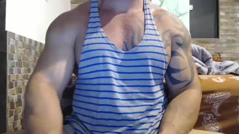 Snapshot of healedcarioca chatting on 12.28.24 Brazilian bigdick online show from 12.28.24