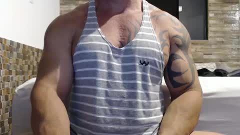 Snapshot of healedcarioca chatting on 01.14.25 Brazilian bigdick online show from 01.14.25