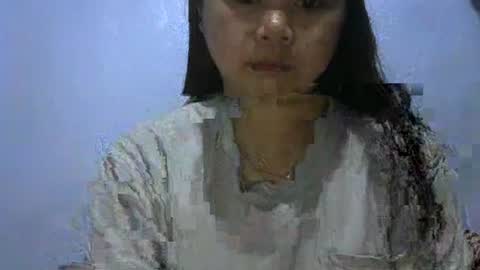 Snapshot of healyn chatting on 02.24.25 healyn online show from 02.24.25