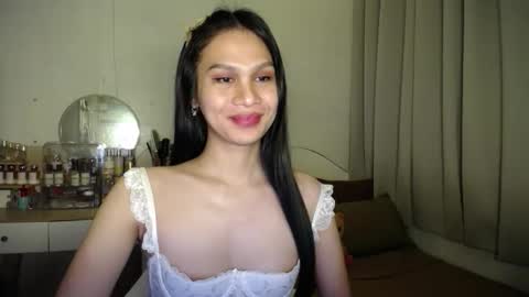 Snapshot of heather_bbyy chatting on 11.14.25 heather_bbyy online show from 11.14.25