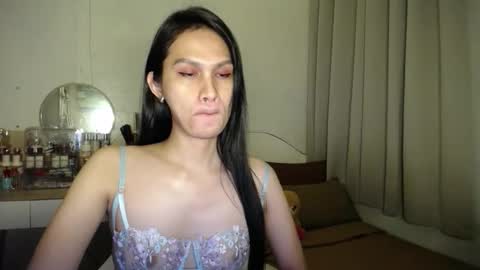 Snapshot of heather_bbyy chatting on 11.19.25 heather_bbyy online show from 11.19.25