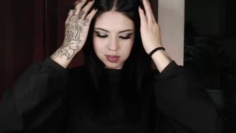 HEATHER DEMONZX   Please help me to reach 100 thumbs up online show from 05.19.26