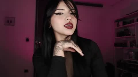 Snapshot of heatherdemonzx_ chatting on 06.16.26 HEATHER DEMONZX Please help me to reach 100 thumbs up online show from 06.16.26