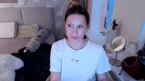 Snapshot of heaven_chloe chatting on 07.03.26 Heaven girl online show from 07.03.26