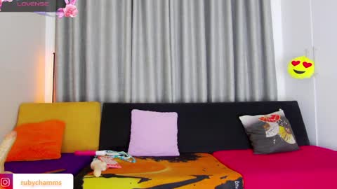 AngieLizzy online show from 05.31.26