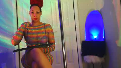 Heavenllyy online show from 01.10.25