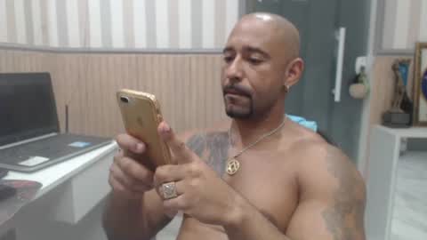 Snapshot of hebertgomes chatting on 03.05.25 hebertgomes online show from 03.05.25
