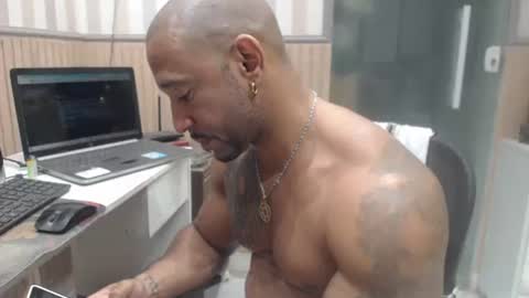 Snapshot of hebertgomes chatting on 09.14.25 hebertgomes online show from 09.14.25