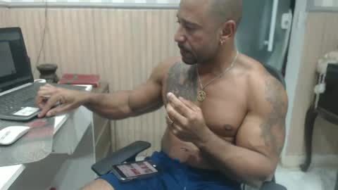 Snapshot of hebertgomes chatting on 06.19.26 hebertgomes online show from 06.19.26