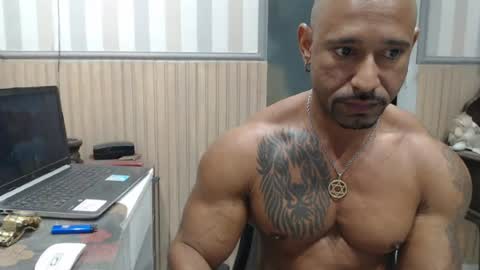Snapshot of hebertgomes chatting on 07.16.26 hebertgomes online show from 07.16.26