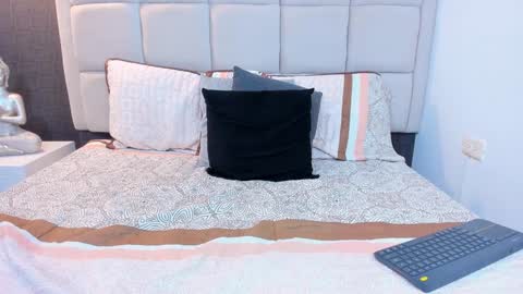 Keira Hecate online show from 02.05.25