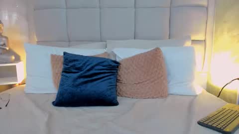 Keira Hecate online show from 09.16.25