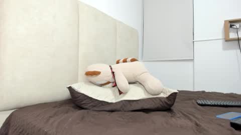  18 online show from 12.20.25