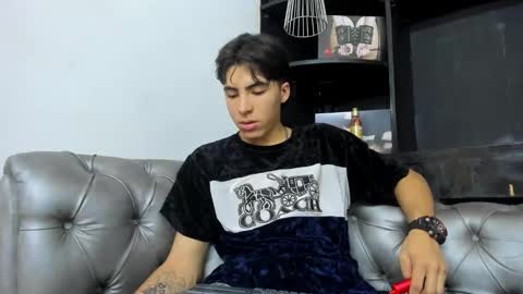 heellboy_ online show from 11.01.25