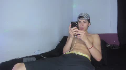 Snapshot of heellboy_ chatting on 06.12.26 heellboy_ online show from 06.12.26