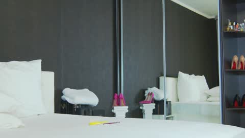 Helen online show from 12.31.24