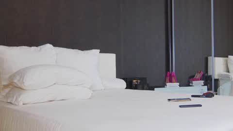 Helen online show from 01.04.25