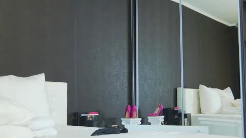 Helen online show from 01.21.25