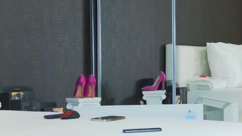 Helen online show from 01.27.25