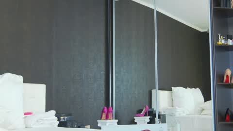 Helen online show from 01.31.25