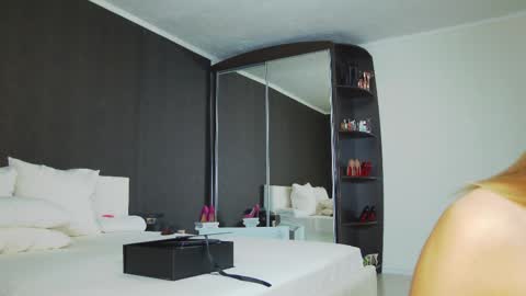 Helen online show from 03.04.25