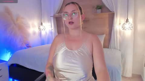 ANTARA REY online show from 02.21.25