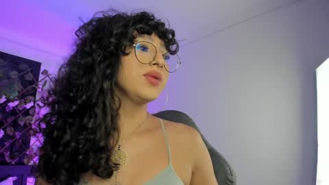 Heka Prudence online show from 12.09.24