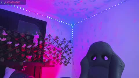 Heka Prudence online show from 01.15.25