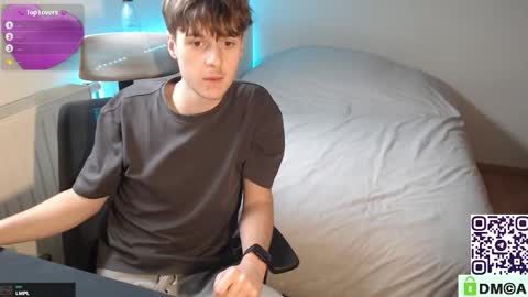 Snapshot of hel0n chatting on 01.09.26 Check link in my bio online show from 01.09.26