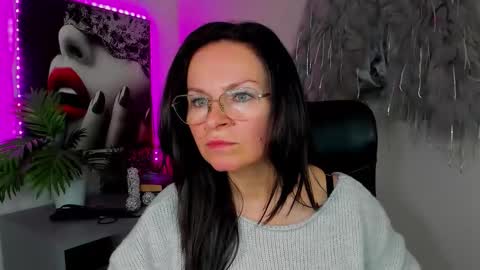 Snapshot of helen_79 chatting on 04.20.26 Helen online show from 04.20.26