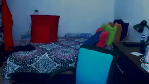 Helen online show from 02.21.25