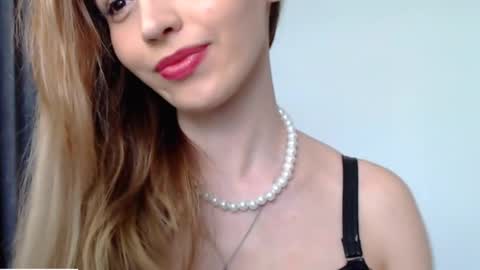 helen_quinn online show from 10.25.25