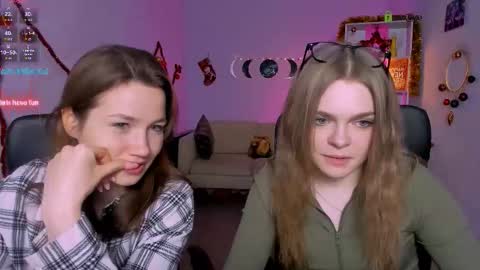 Snapshot of helen_shineee chatting on 01.08.26 helen_shineee online show from 01.08.26