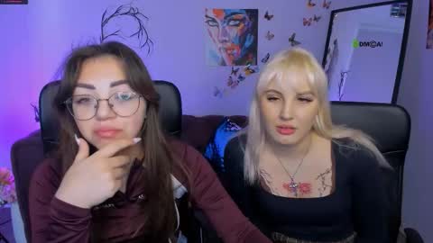 Snapshot of helen_shineee chatting on 01.12.26 helen_shineee online show from 01.12.26