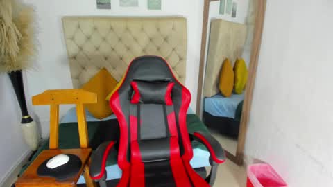 HELENA COPPER online show from 04.02.26