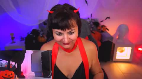 helenbeler online show from 10.30.25