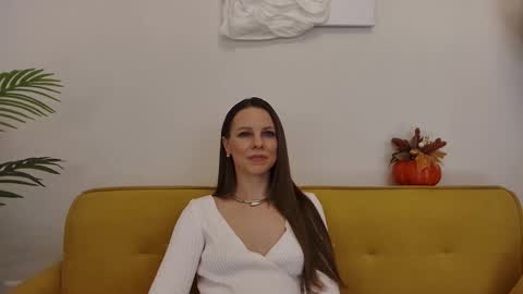 Helen online show from 10.31.25