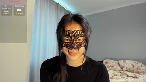 Snapshot of helenblazetrt chatting on 05.27.26 Hi I am Helen online show from 05.27.26