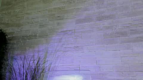 Helen online show from 04.15.26