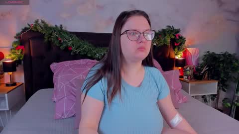 helendanvers online show from 01.12.26