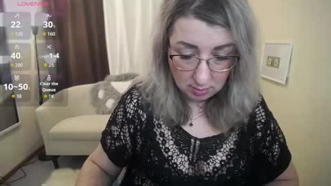 helenenigma online show from 11.10.25