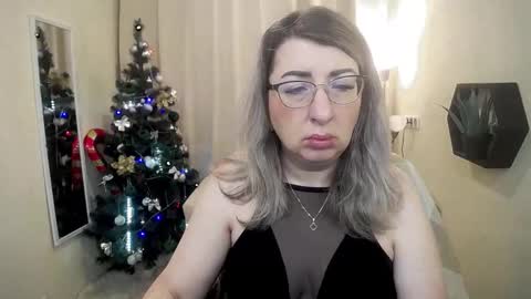 helenenigma online show from 01.05.26