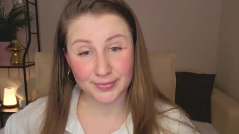 Snapshot of helens_lov chatting on 04.27.26 Helen online show from 04.27.26
