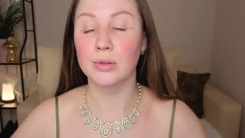 Snapshot of helens_lov chatting on 04.29.26 Helen online show from 04.29.26