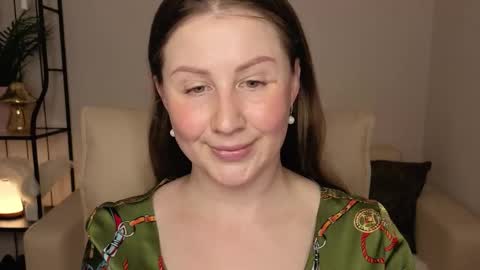 Snapshot of helens_lov chatting on 05.10.26 Helen online show from 05.10.26