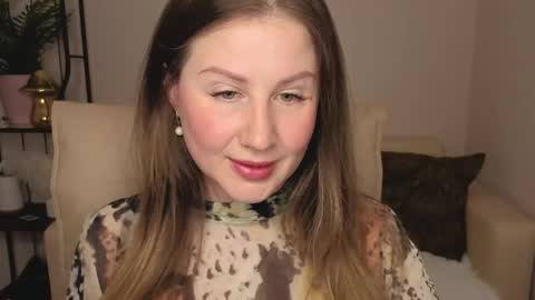 Snapshot of helens_lov chatting on 05.21.26 Helen online show from 05.21.26