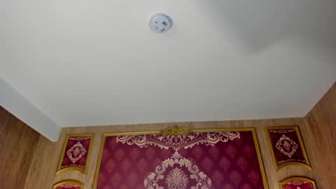 Helen or Hells online show from 09.20.25