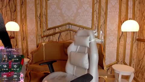 Helen or Hells online show from 01.12.26